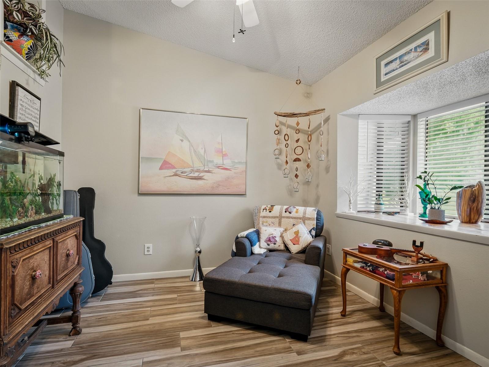 Image 8 of 81 For 1370 Jane Lacey Lane