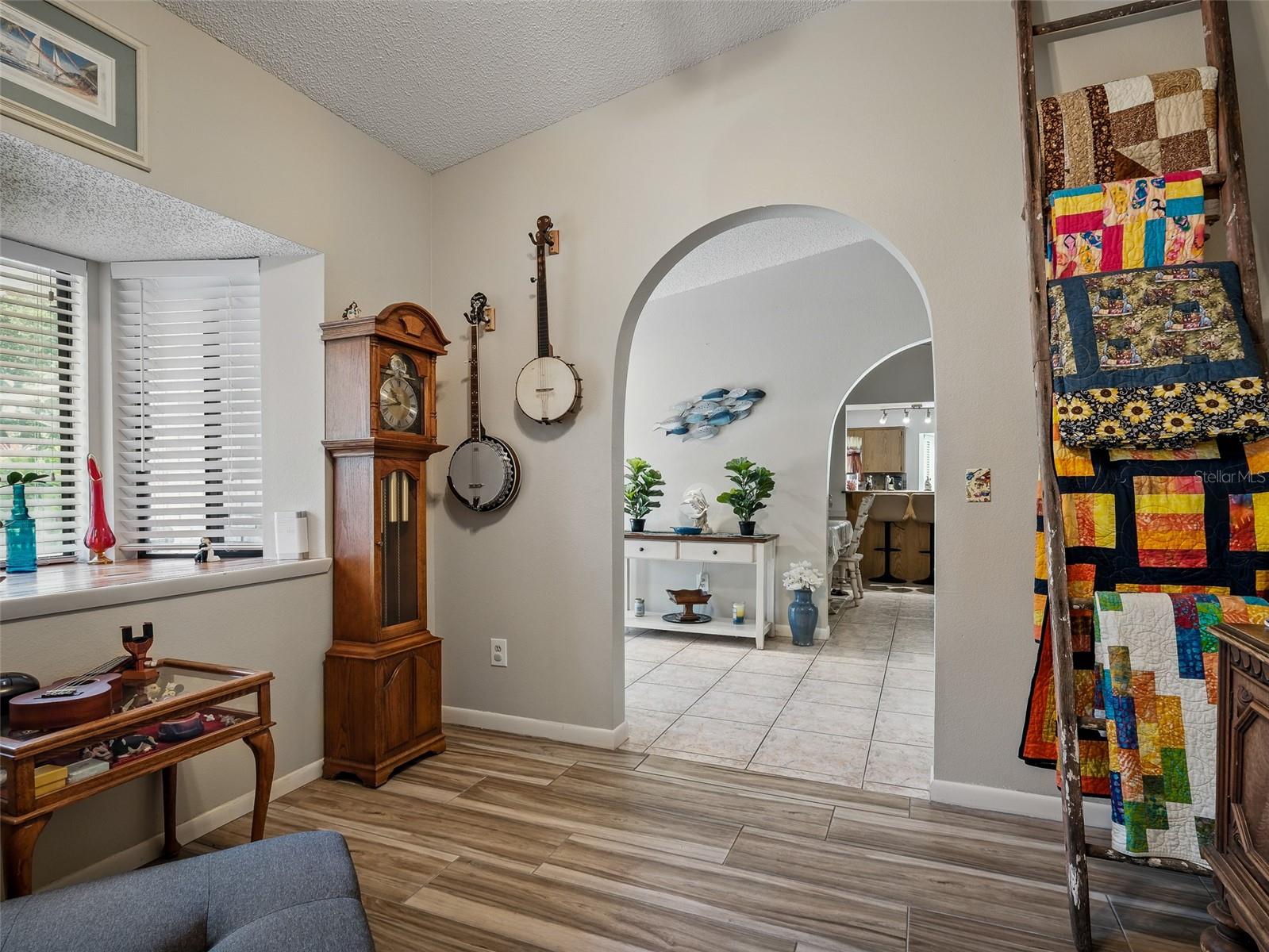 Image 9 of 81 For 1370 Jane Lacey Lane