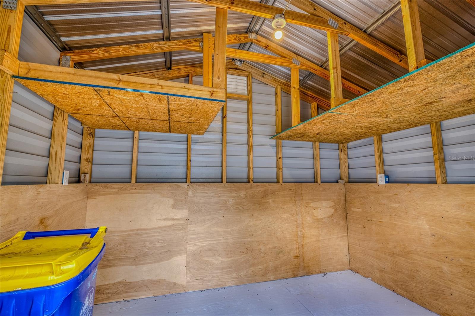 Image 17 of 25 For 2201 Ridgewood Avenue 21