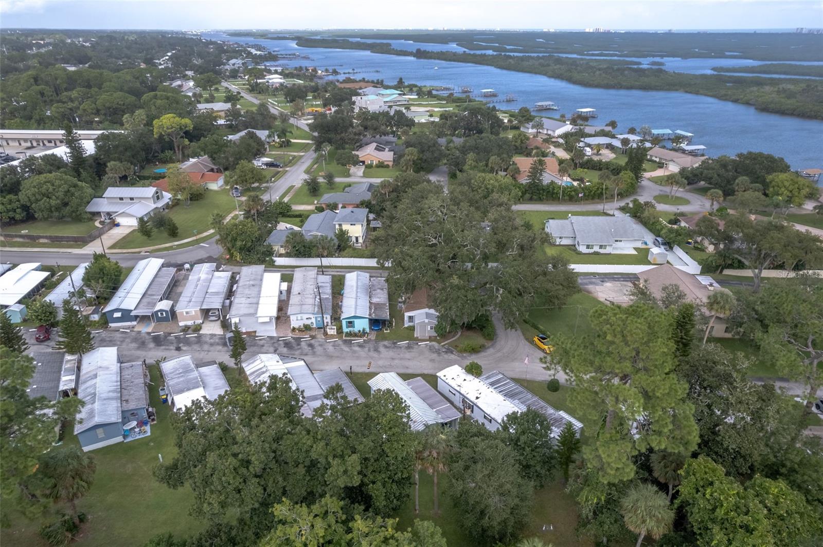 Image 20 of 25 For 2201 Ridgewood Avenue 21