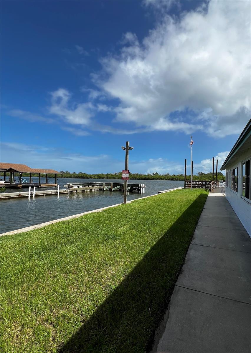 Image 25 of 25 For 2201 Ridgewood Avenue 21