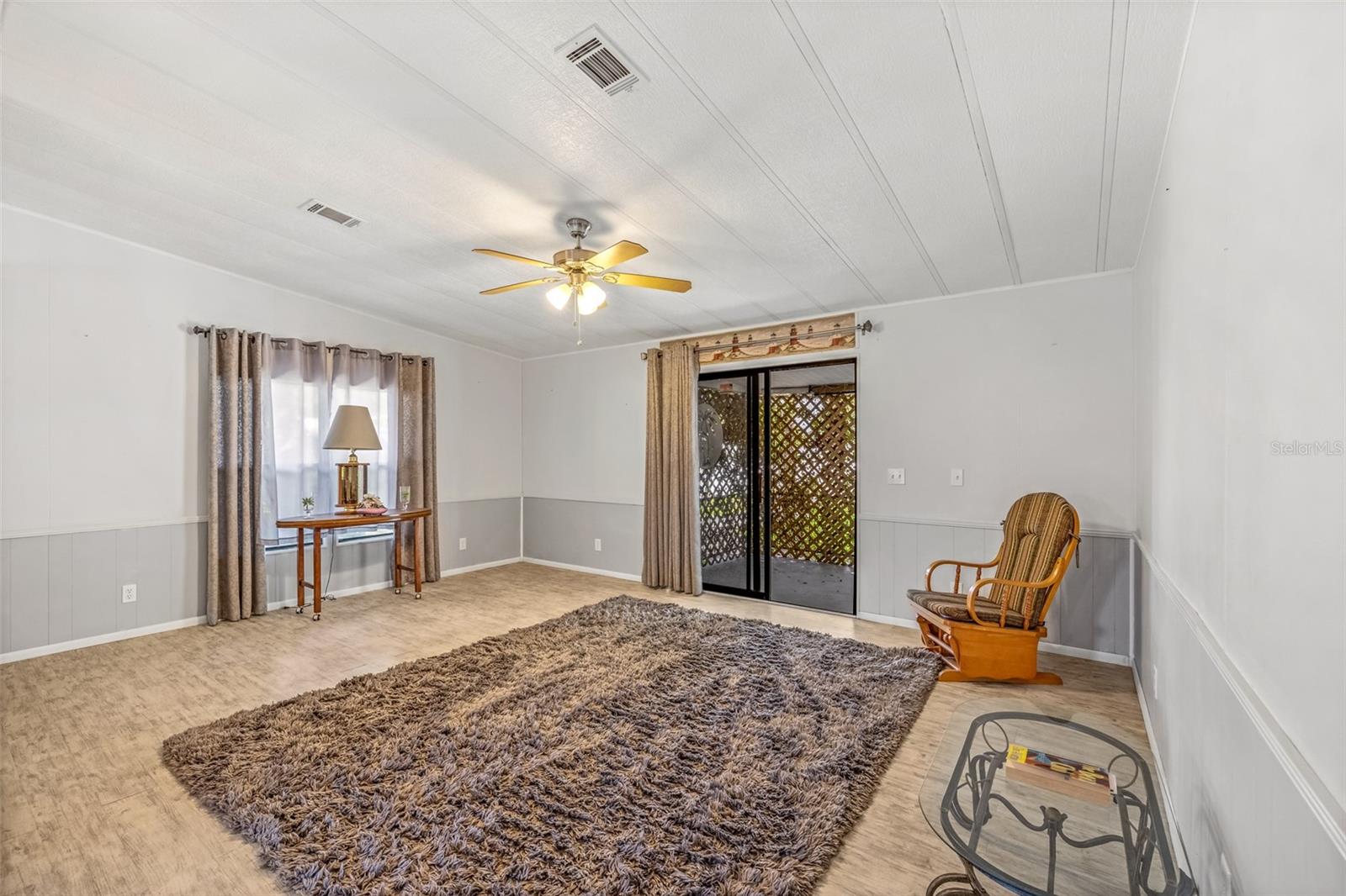 Image 6 of 25 For 2201 Ridgewood Avenue 21