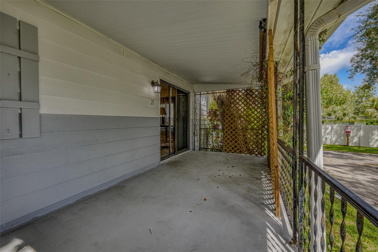 Image 8 of 25 For 2201 Ridgewood Avenue 21