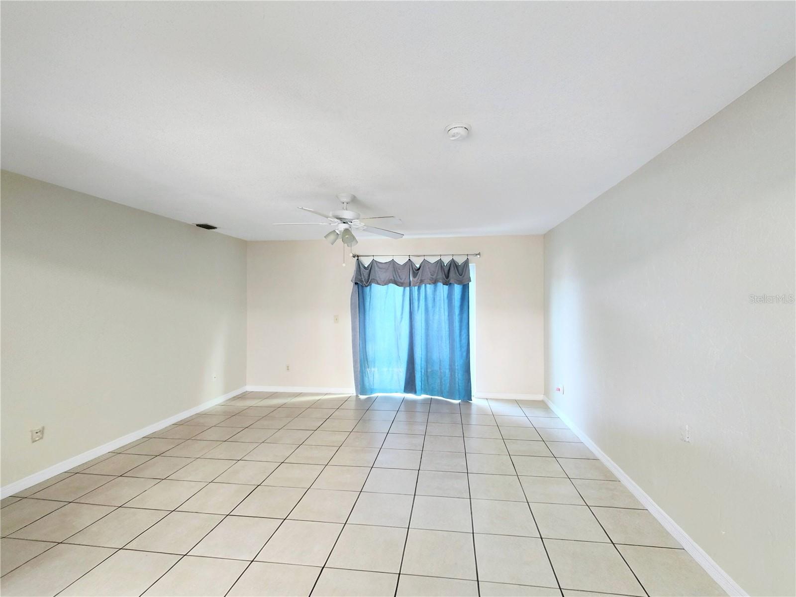 Image 5 of 11 For 175 Yorktowne Drive Ut26