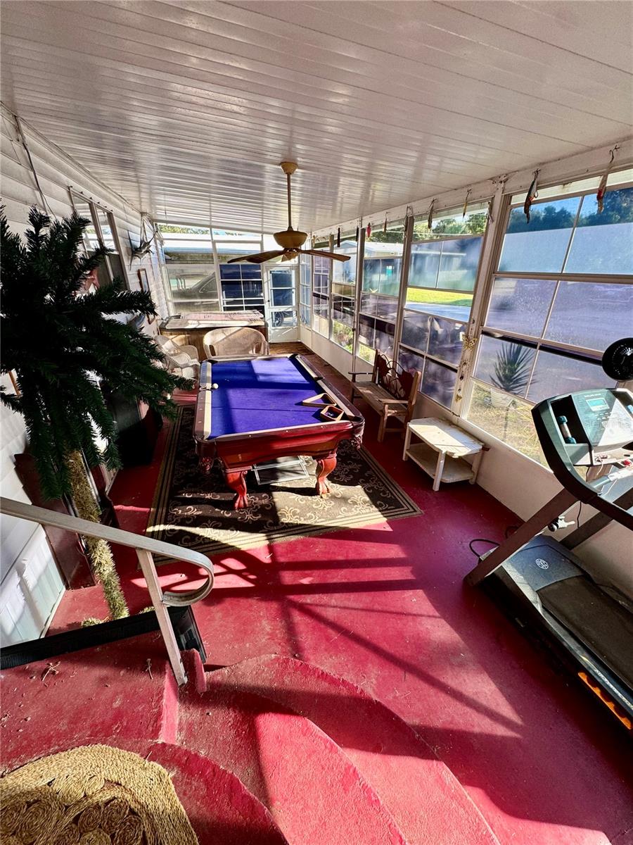 Image 14 of 19 For 135 Oak Street