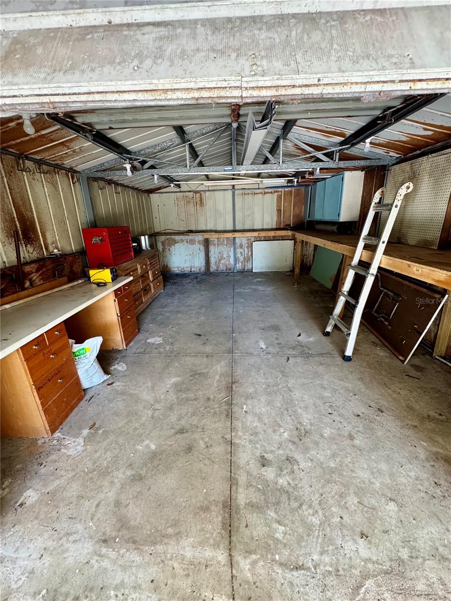 Image 15 of 19 For 135 Oak Street