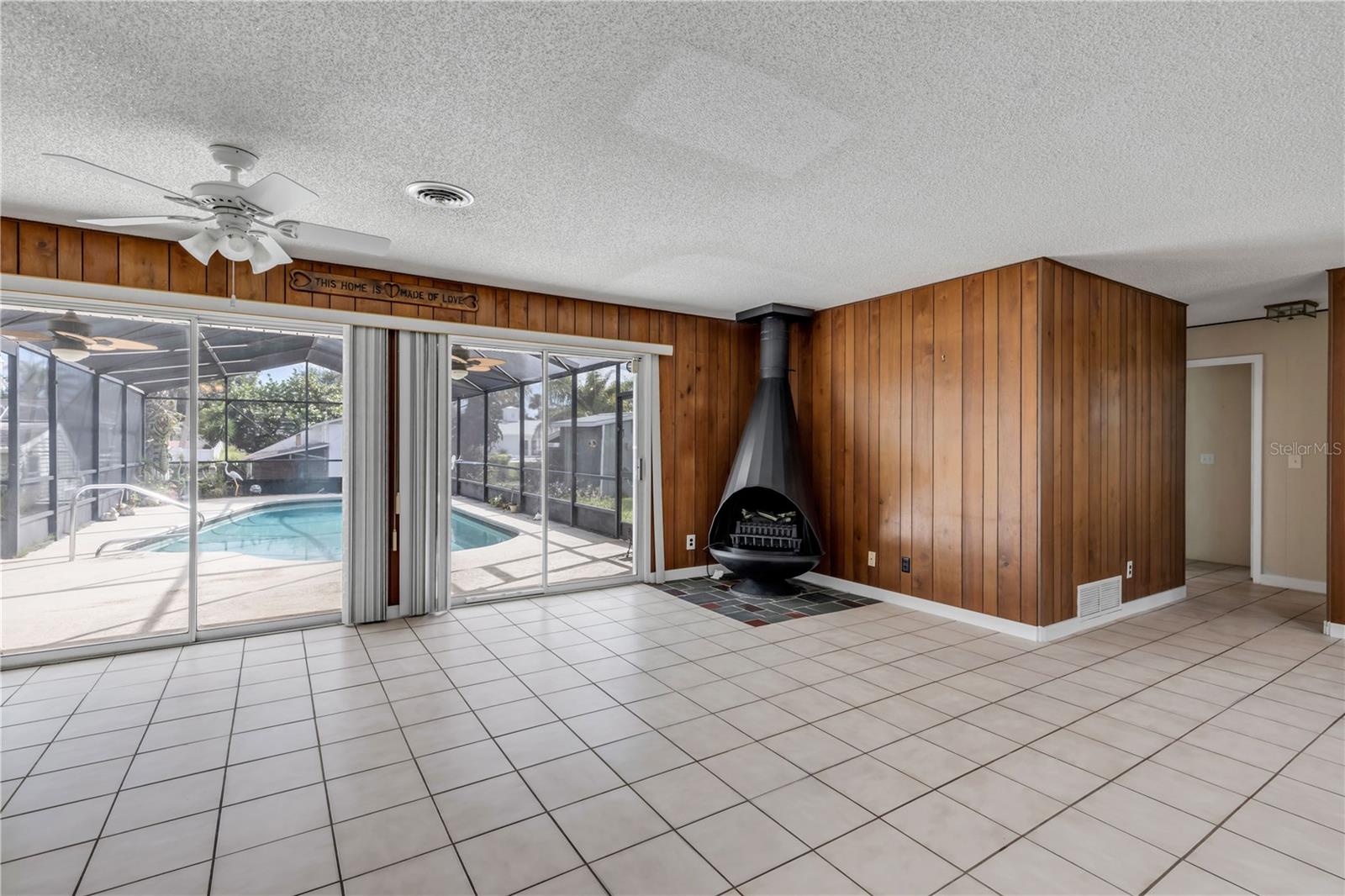 Image 9 of 79 For 164 Azalea Road
