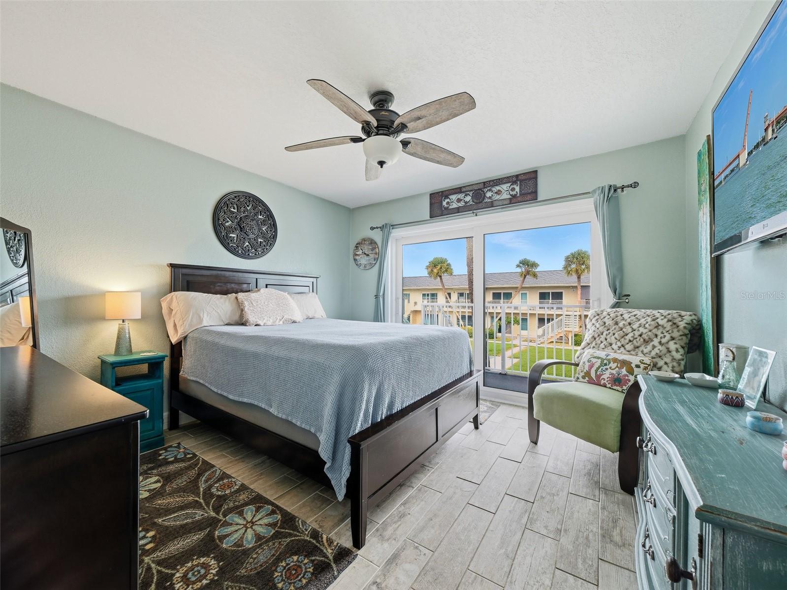 Image 15 of 47 For 335 Causeway  F24