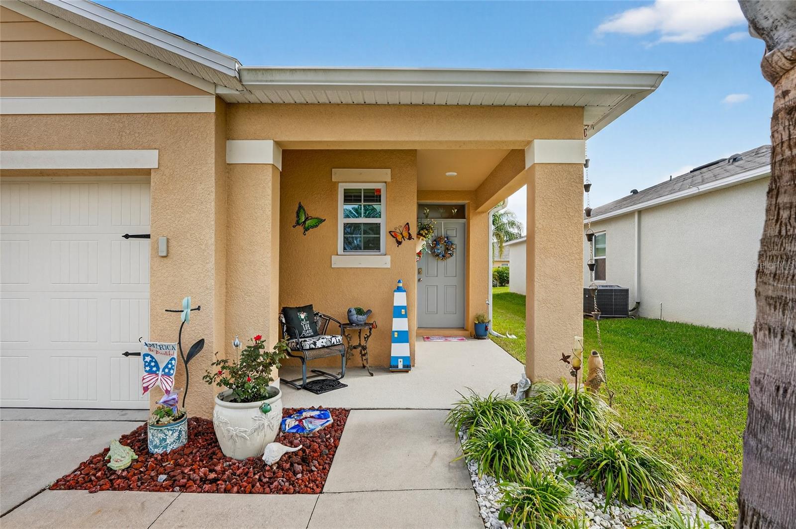 Image 4 of 48 For 120 Old Mill Pond Road