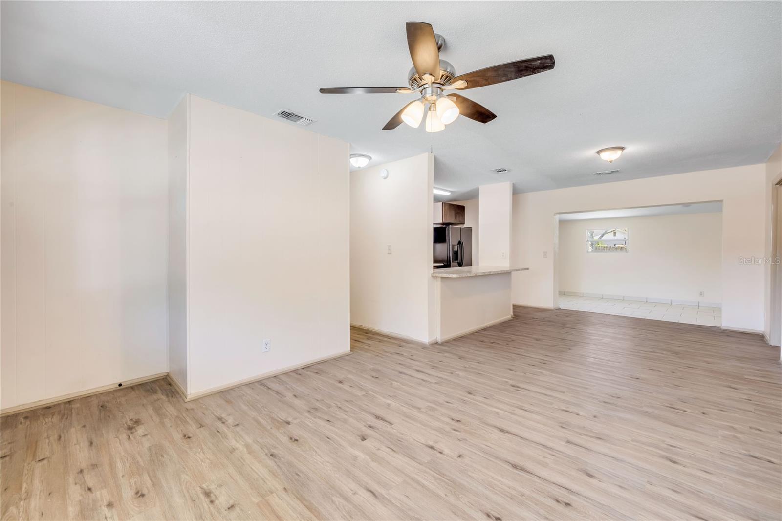 Image 4 of 32 For 1060 Patrick Circle