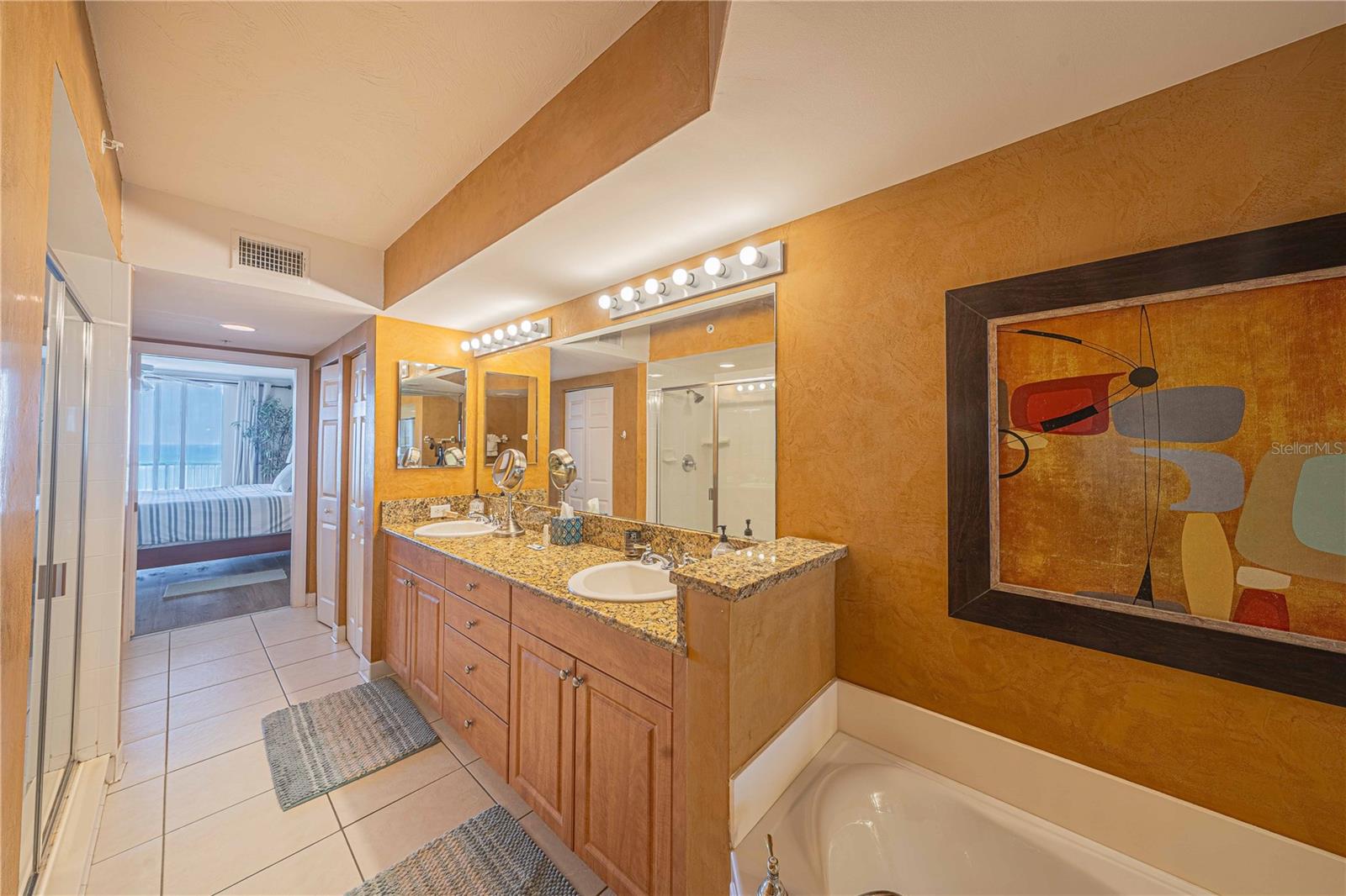 Image 20 of 51 For 3315 Atlantic Avenue 1707