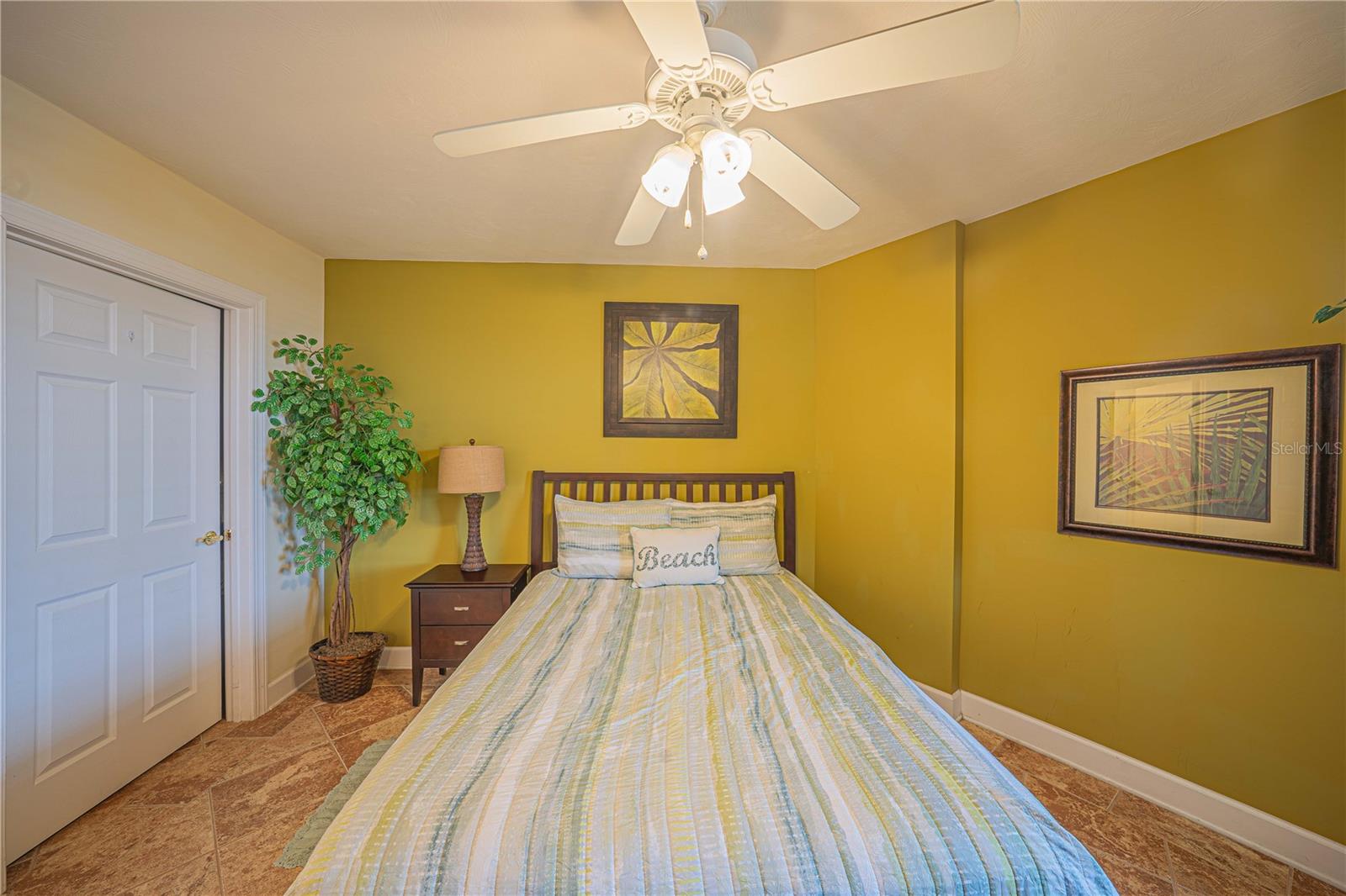 Image 22 of 51 For 3315 Atlantic Avenue 1707