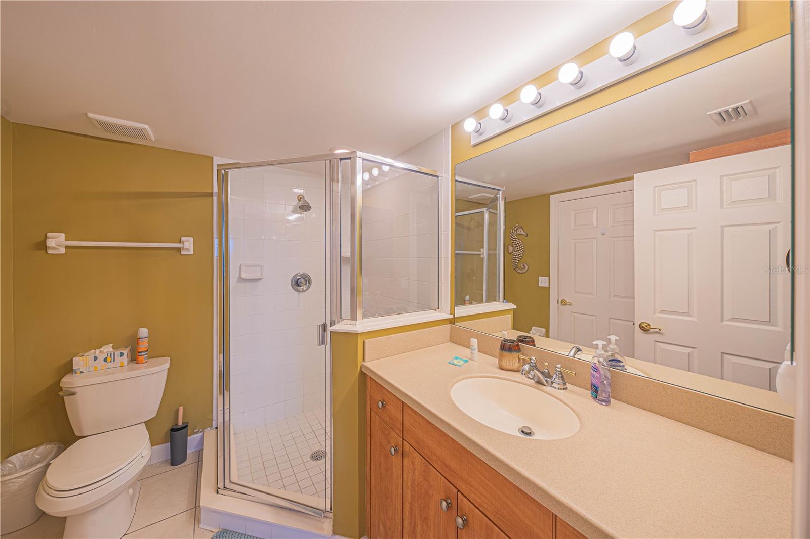 Image 24 of 51 For 3315 Atlantic Avenue 1707