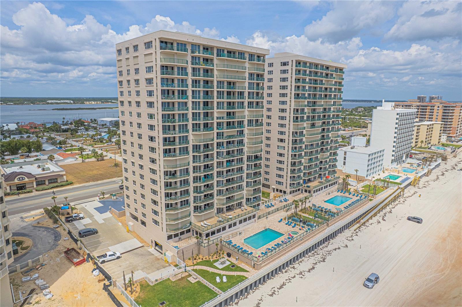 Image 47 of 51 For 3315 Atlantic Avenue 1707