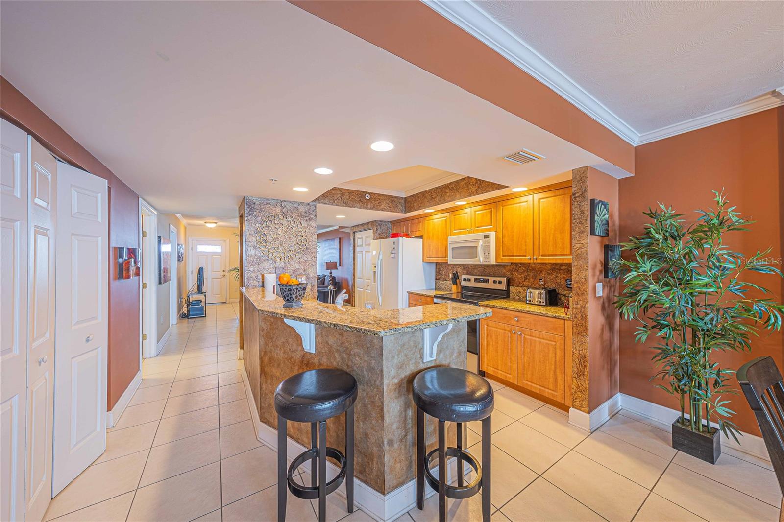 Image 9 of 51 For 3315 Atlantic Avenue 1707