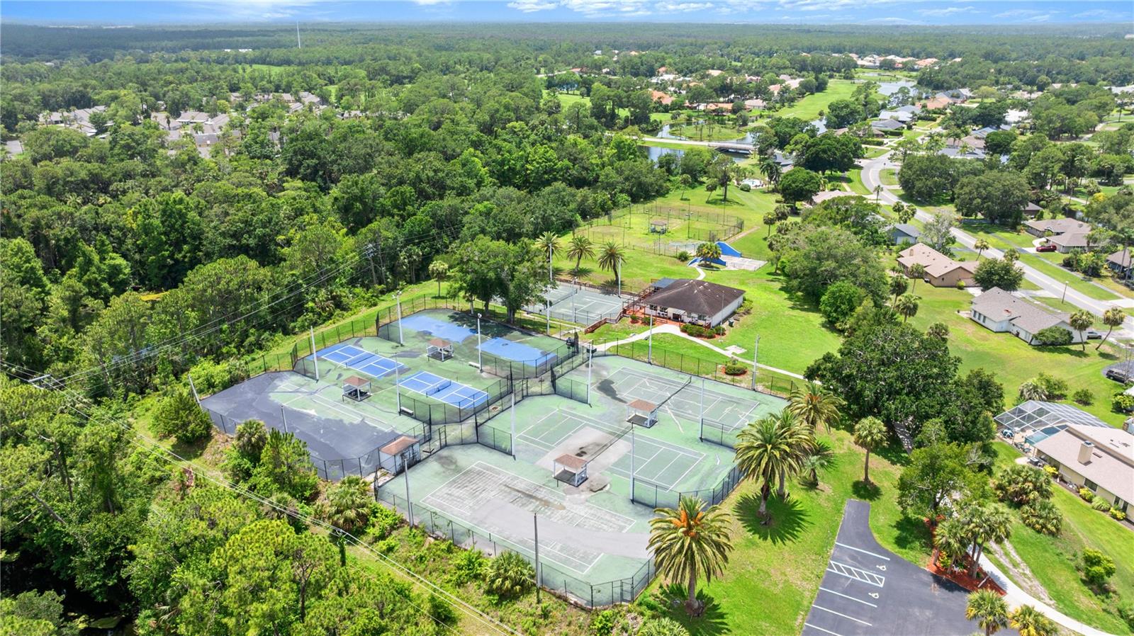 Image 35 of 62 For 148 Bob White Court 1480