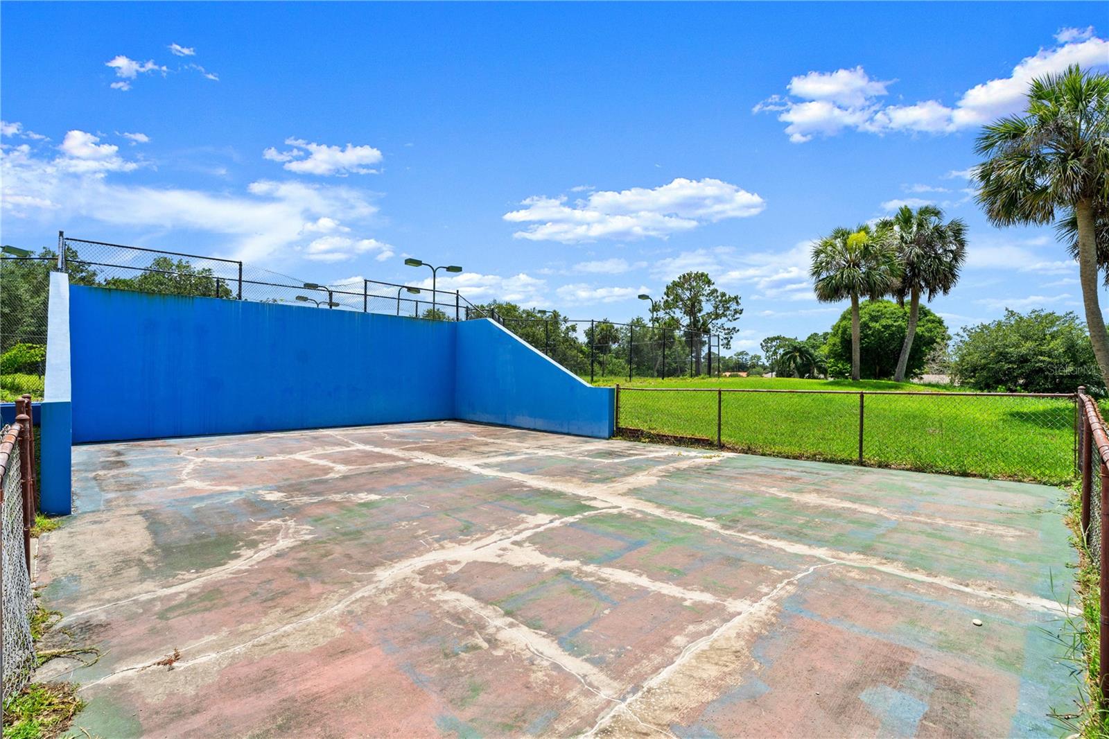 Image 41 of 62 For 148 Bob White Court 1480