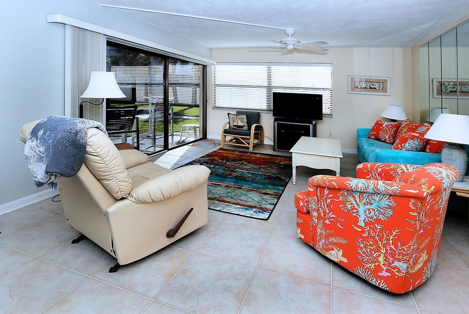 Image 6 of 10 For 1571 Atlantic Avenue 103