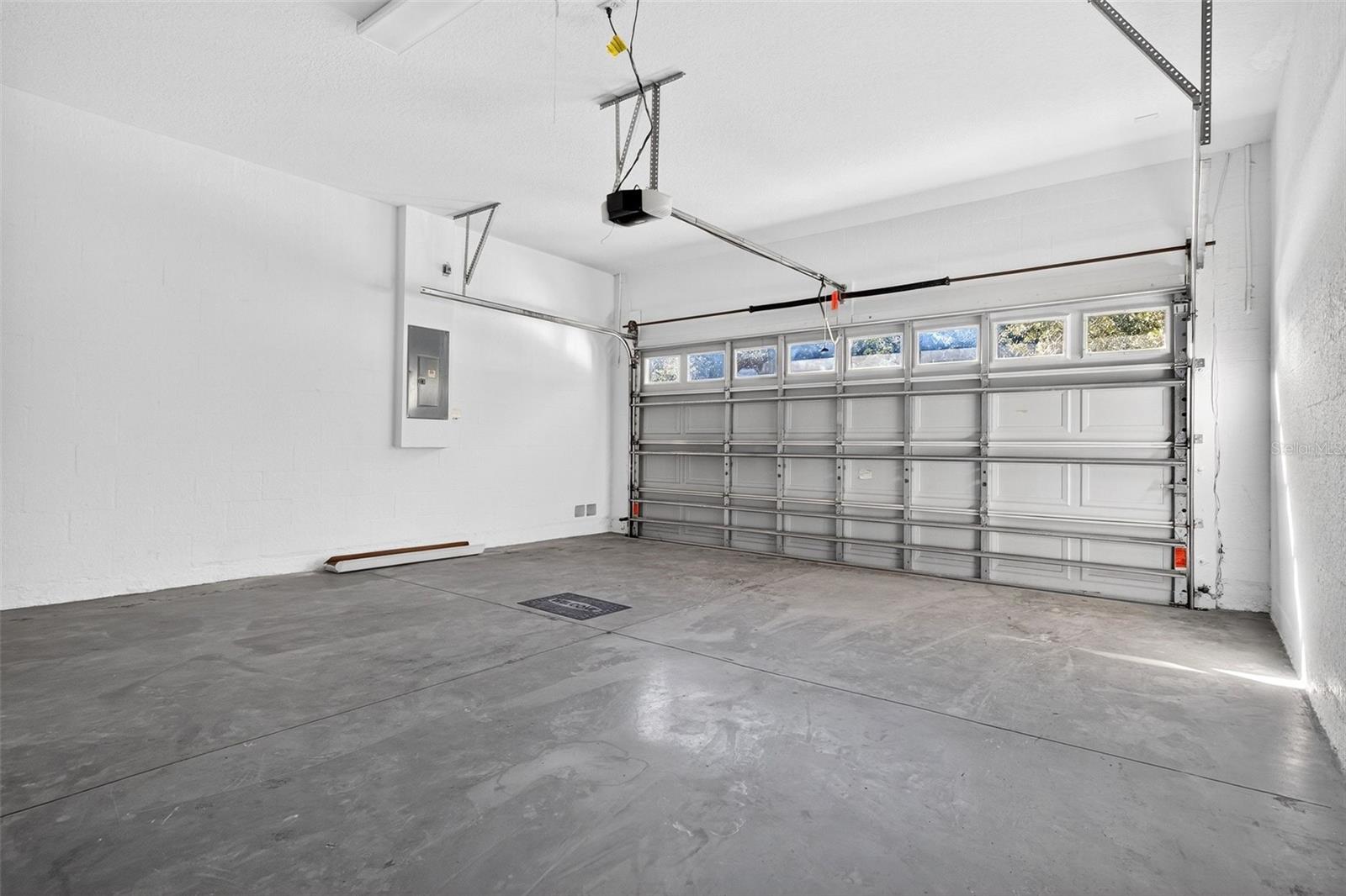 Image 29 of 35 For 791 Wolf Creek Street