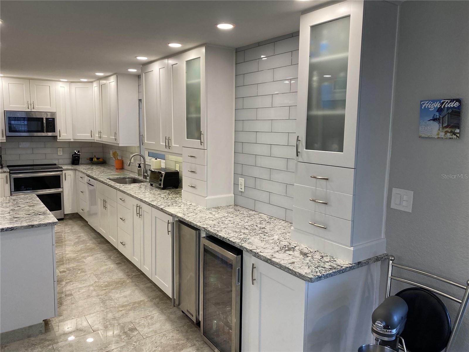 Image 4 of 14 For 1571 Atlantic Avenue 108