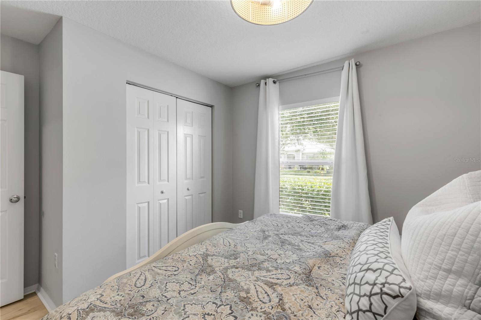 Image 25 of 39 For 550 Aeolian Drive