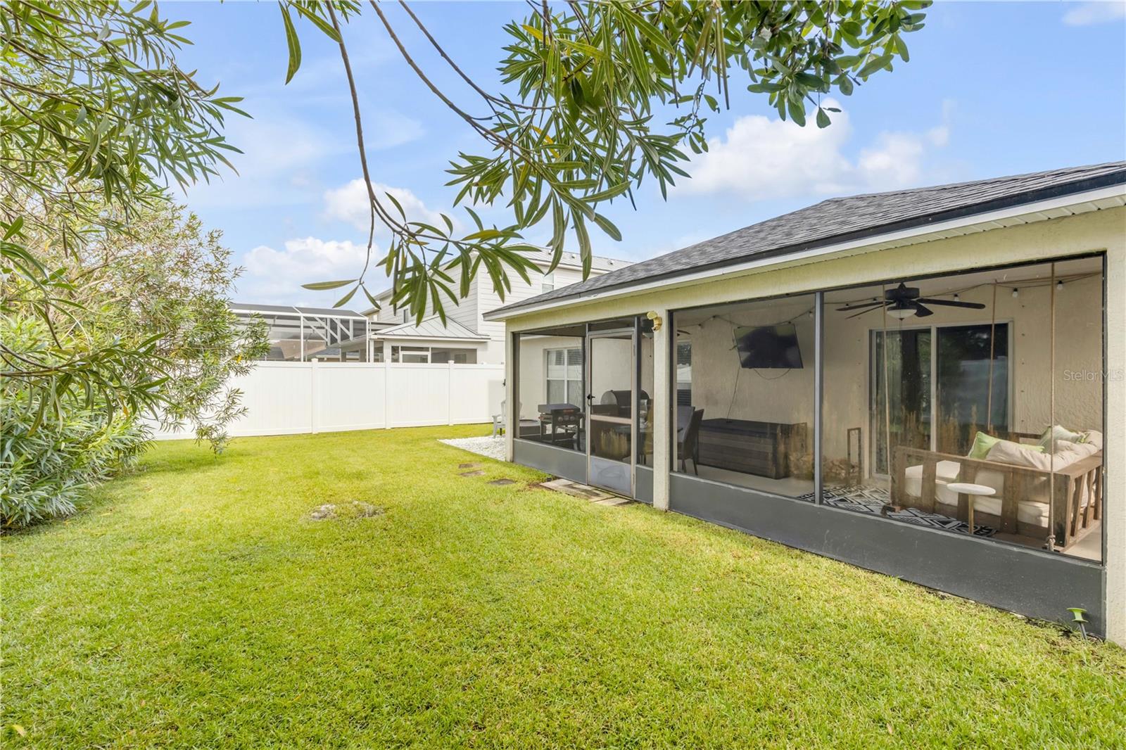 Image 35 of 39 For 550 Aeolian Drive