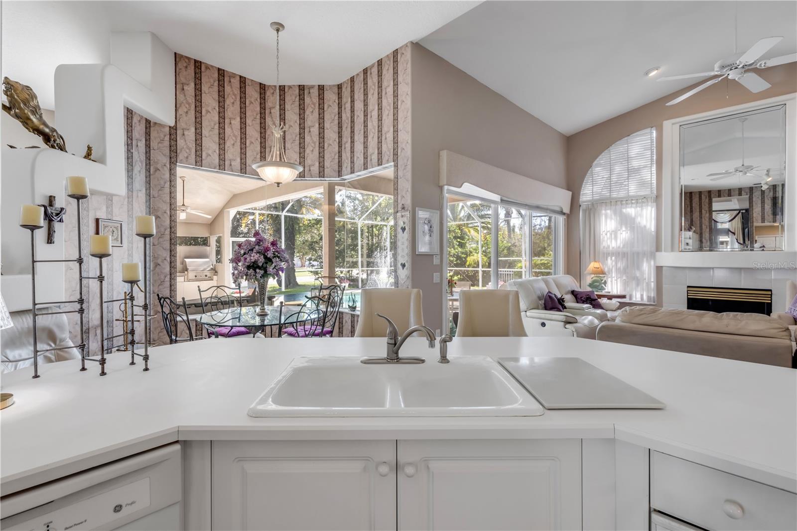 Image 29 of 64 For 5774 Pendlebury Court