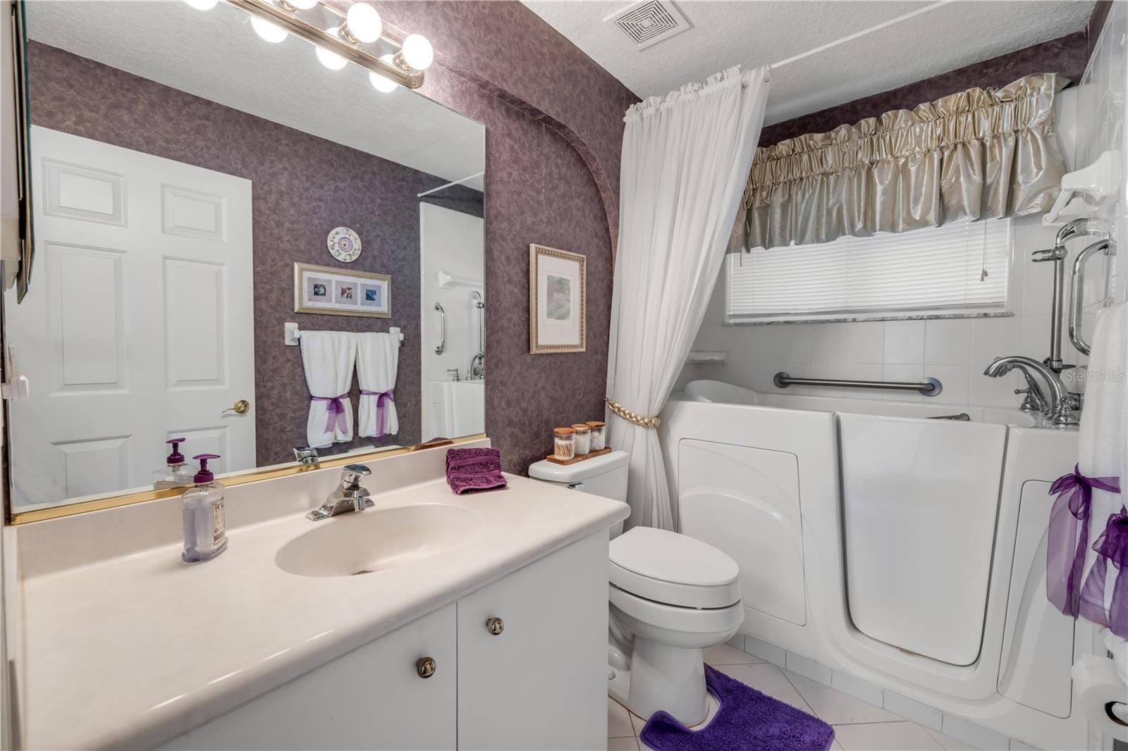 Image 38 of 64 For 5774 Pendlebury Court