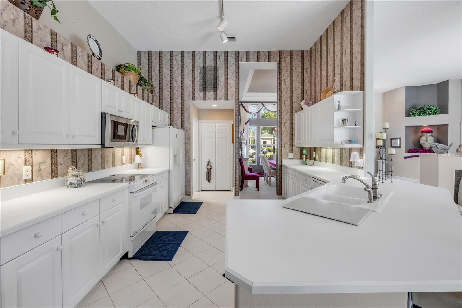 Image 5 of 64 For 5774 Pendlebury Court