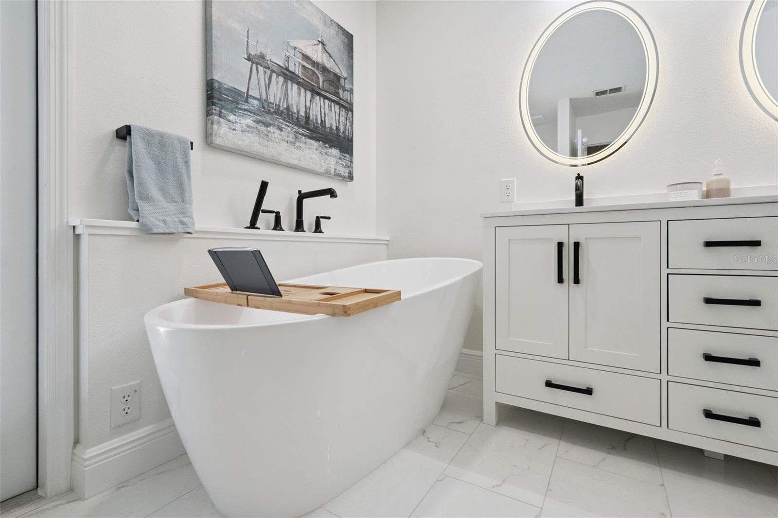 Image 19 of 34 For 7336 Grotto Avenue