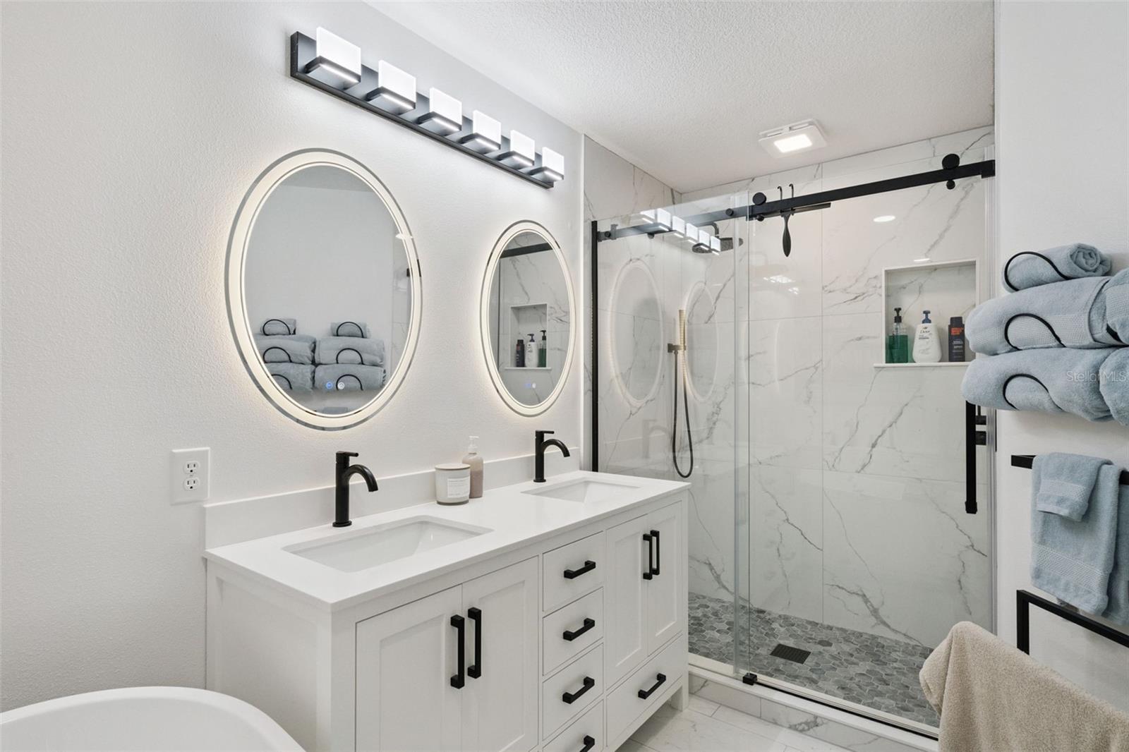 Image 20 of 34 For 7336 Grotto Avenue