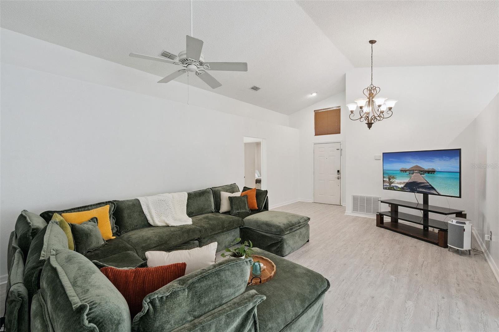 Image 5 of 34 For 7336 Grotto Avenue