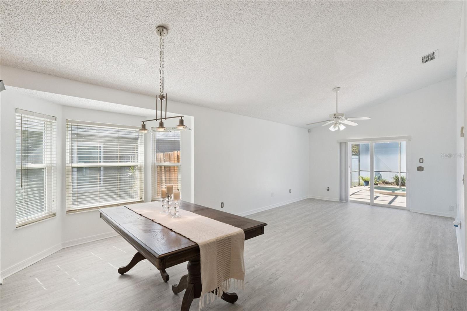 Image 7 of 34 For 7336 Grotto Avenue