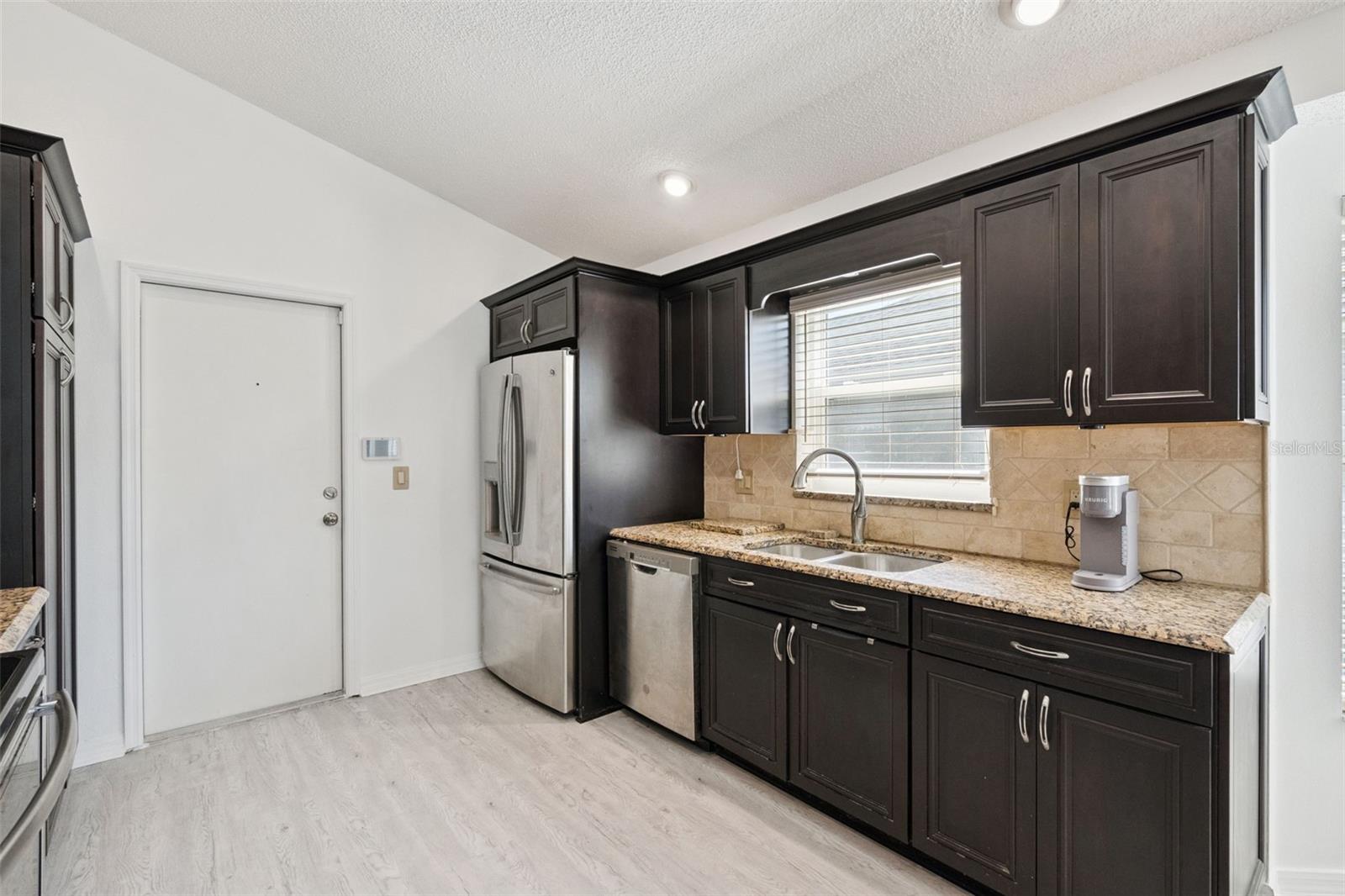 Image 9 of 34 For 7336 Grotto Avenue