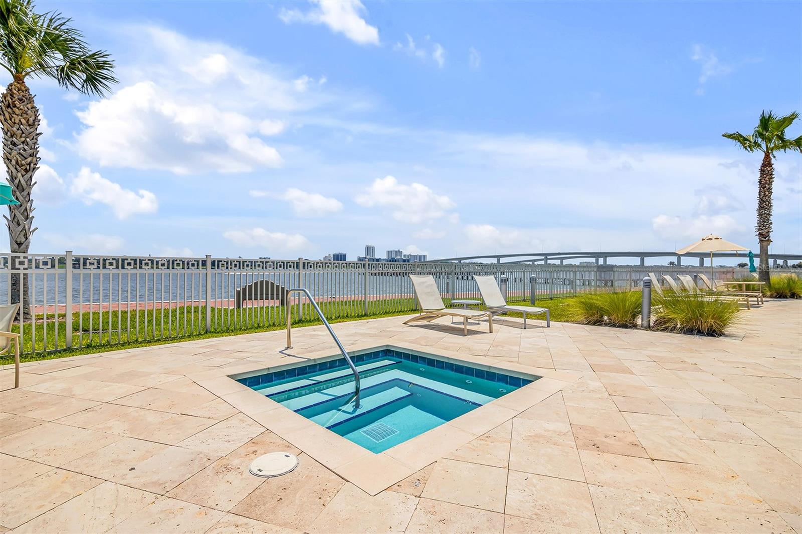 Image 60 of 89 For 231 Riverside Drive 709-1