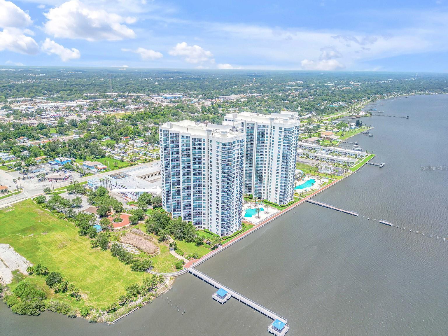 Image 88 of 89 For 231 Riverside Drive 709-1