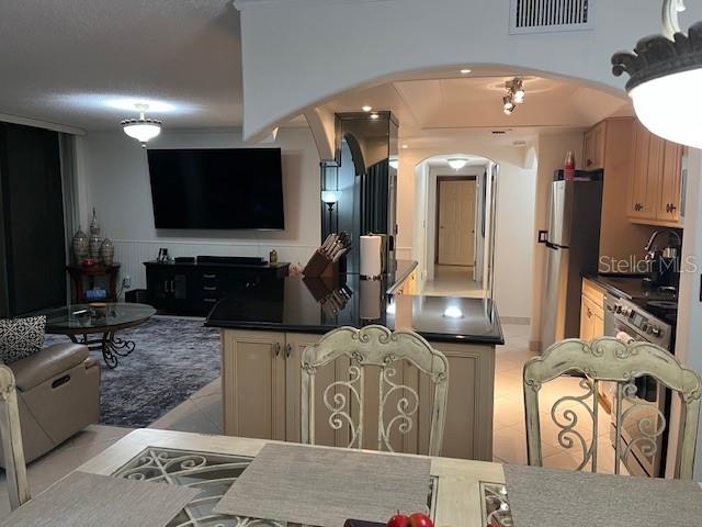 Image 16 of 35 For 2828 Atlantic Avenue 1601