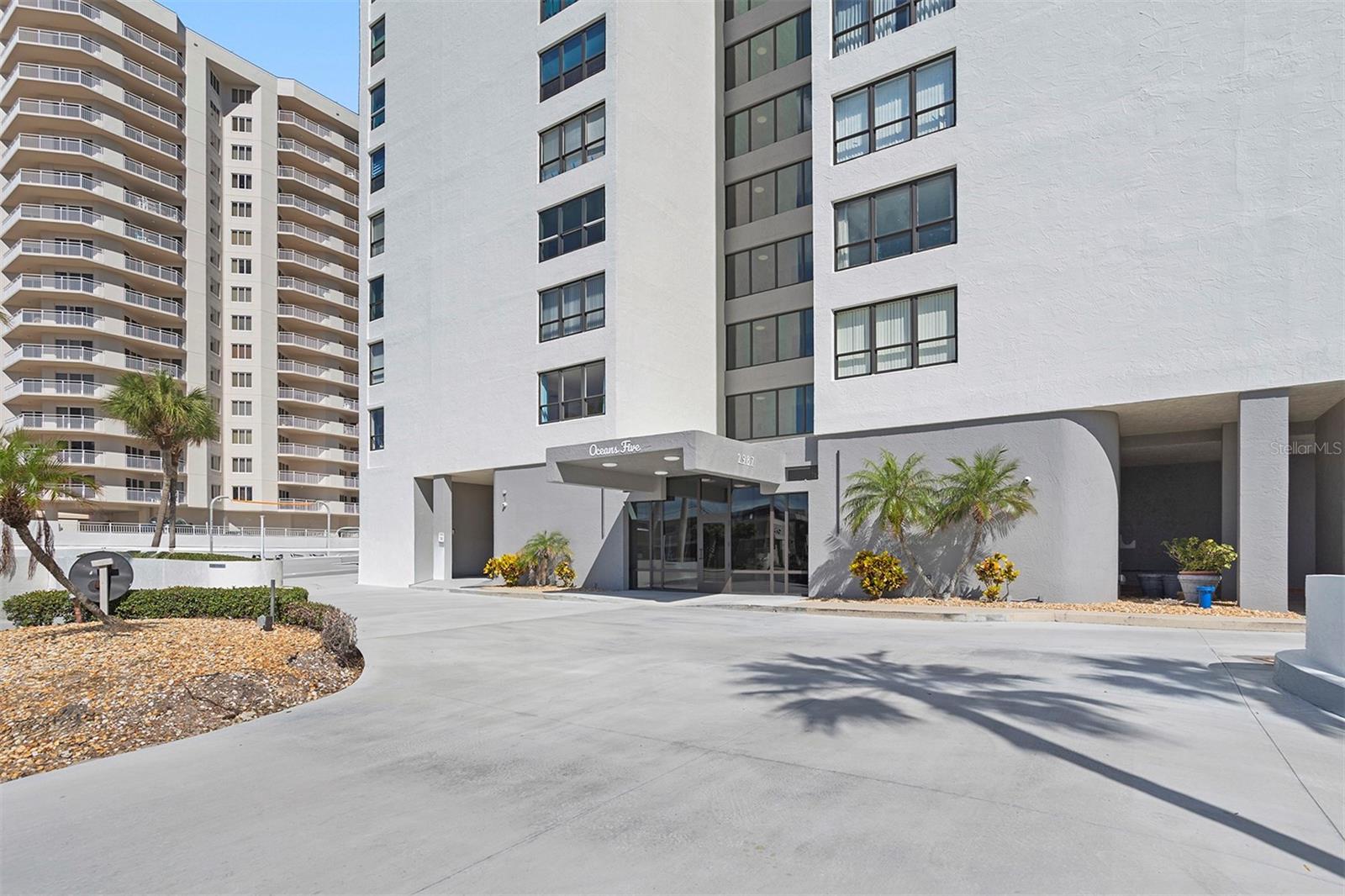 Image 2 of 52 For 2987 Atlantic Avenue 206