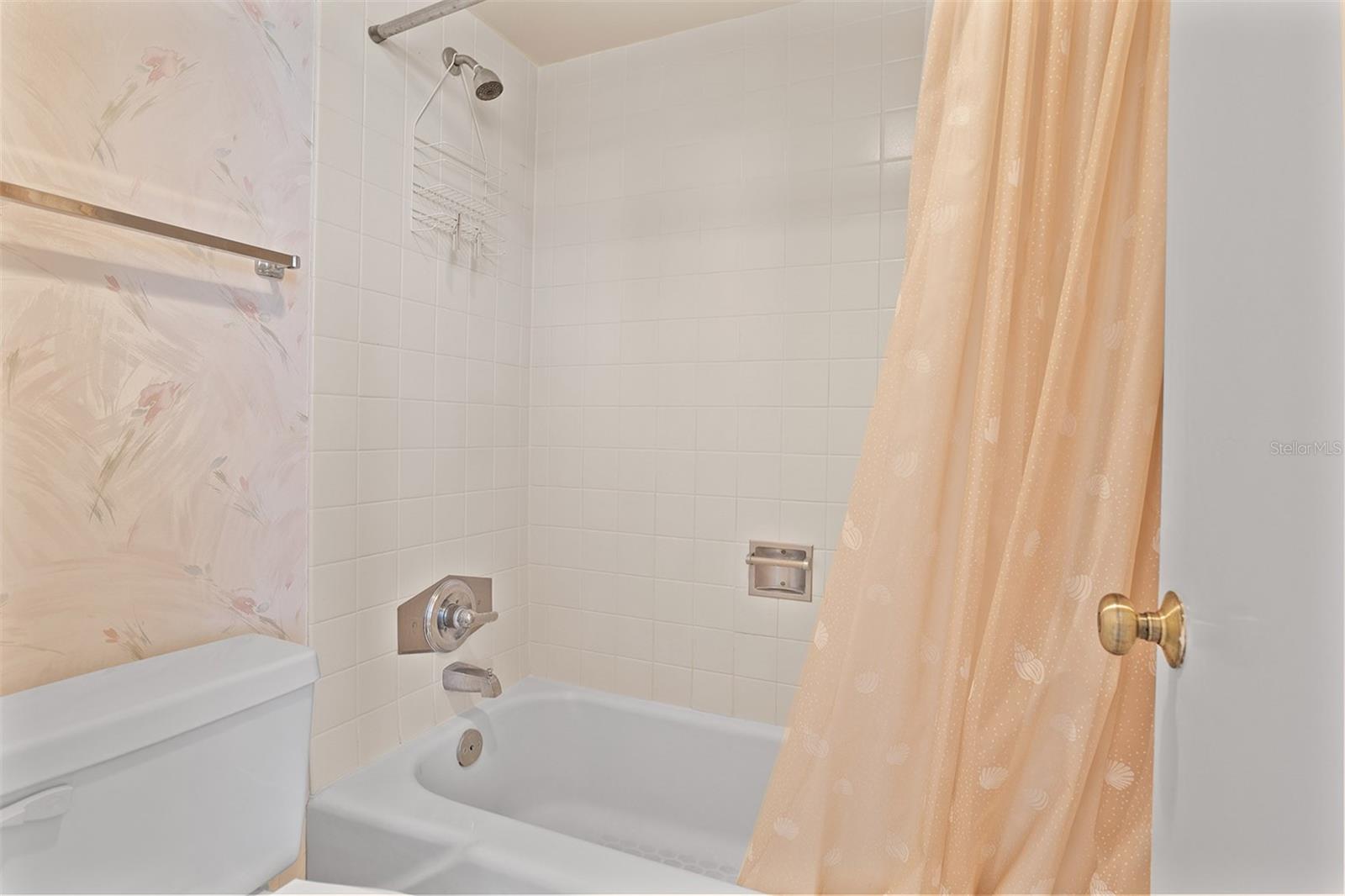 Image 32 of 52 For 2987 Atlantic Avenue 206