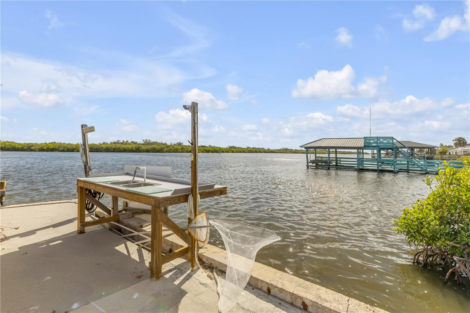 Image 2 of 80 For 2201 Ridgewood Avenue 28