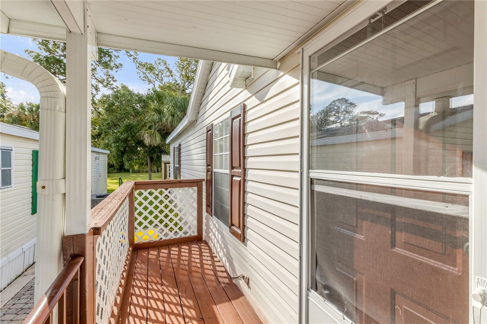 Image 44 of 80 For 2201 Ridgewood Avenue 28