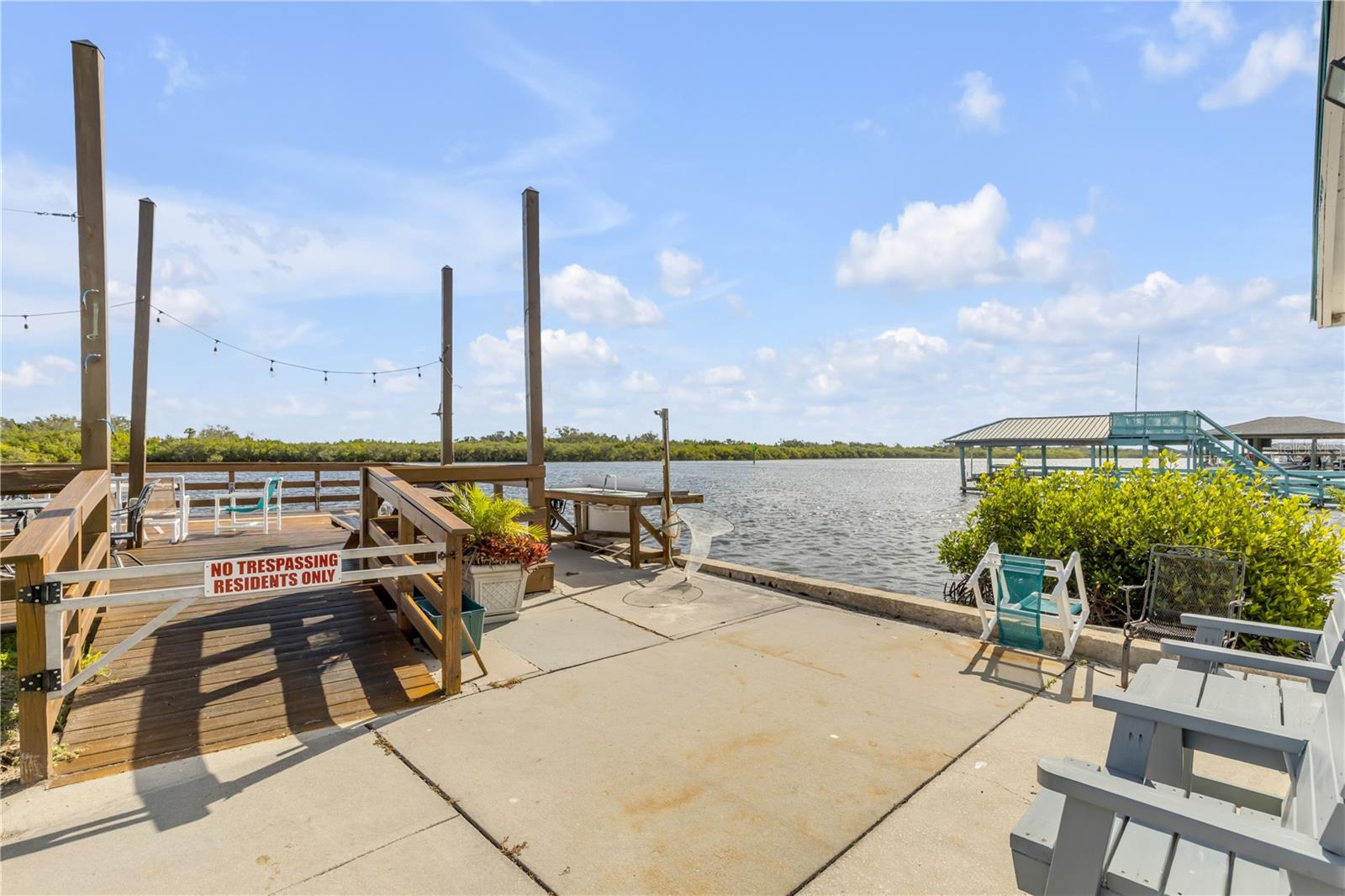 Image 67 of 80 For 2201 Ridgewood Avenue 28