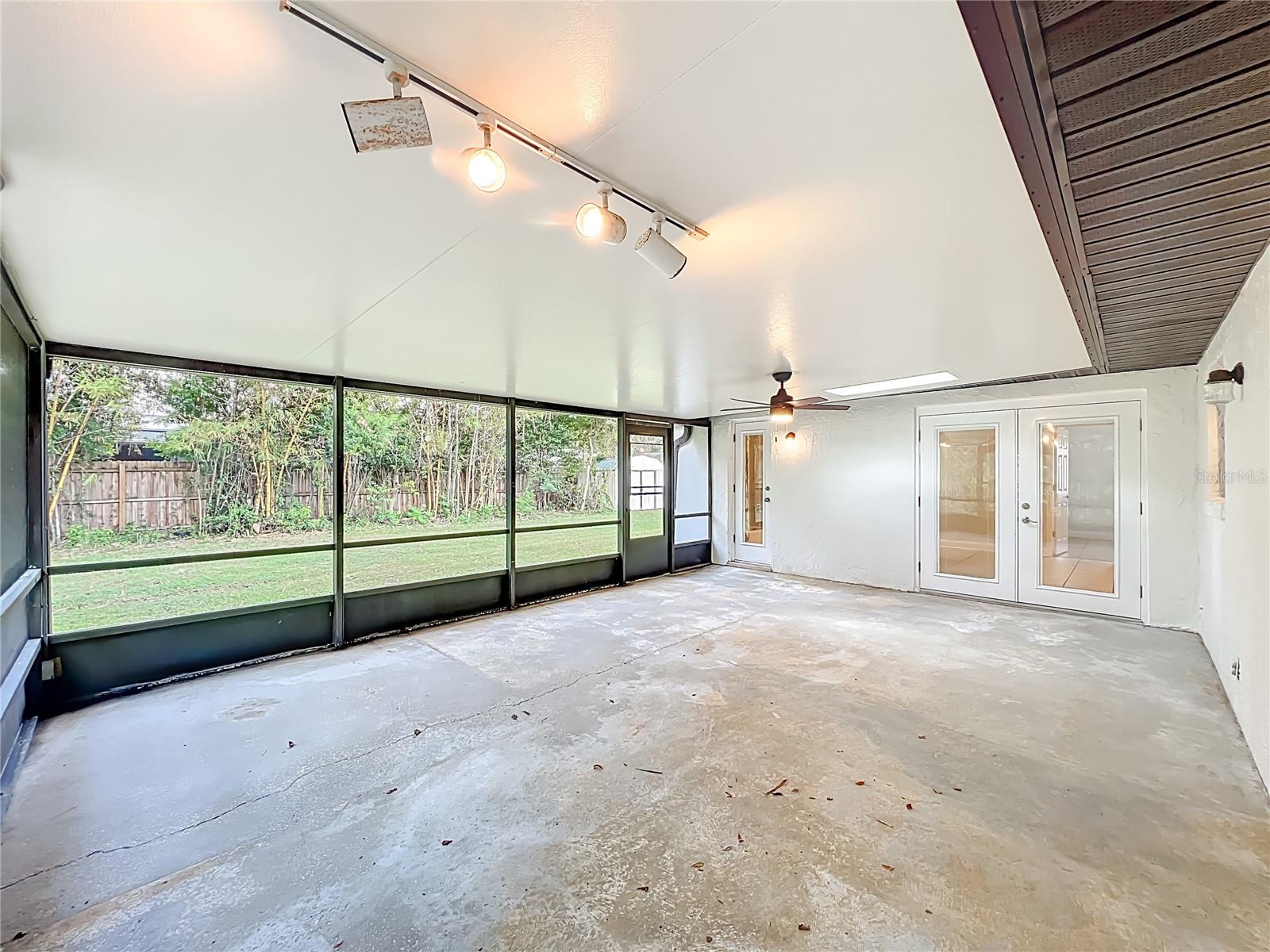 Image 56 of 74 For 5515 Moat Drive