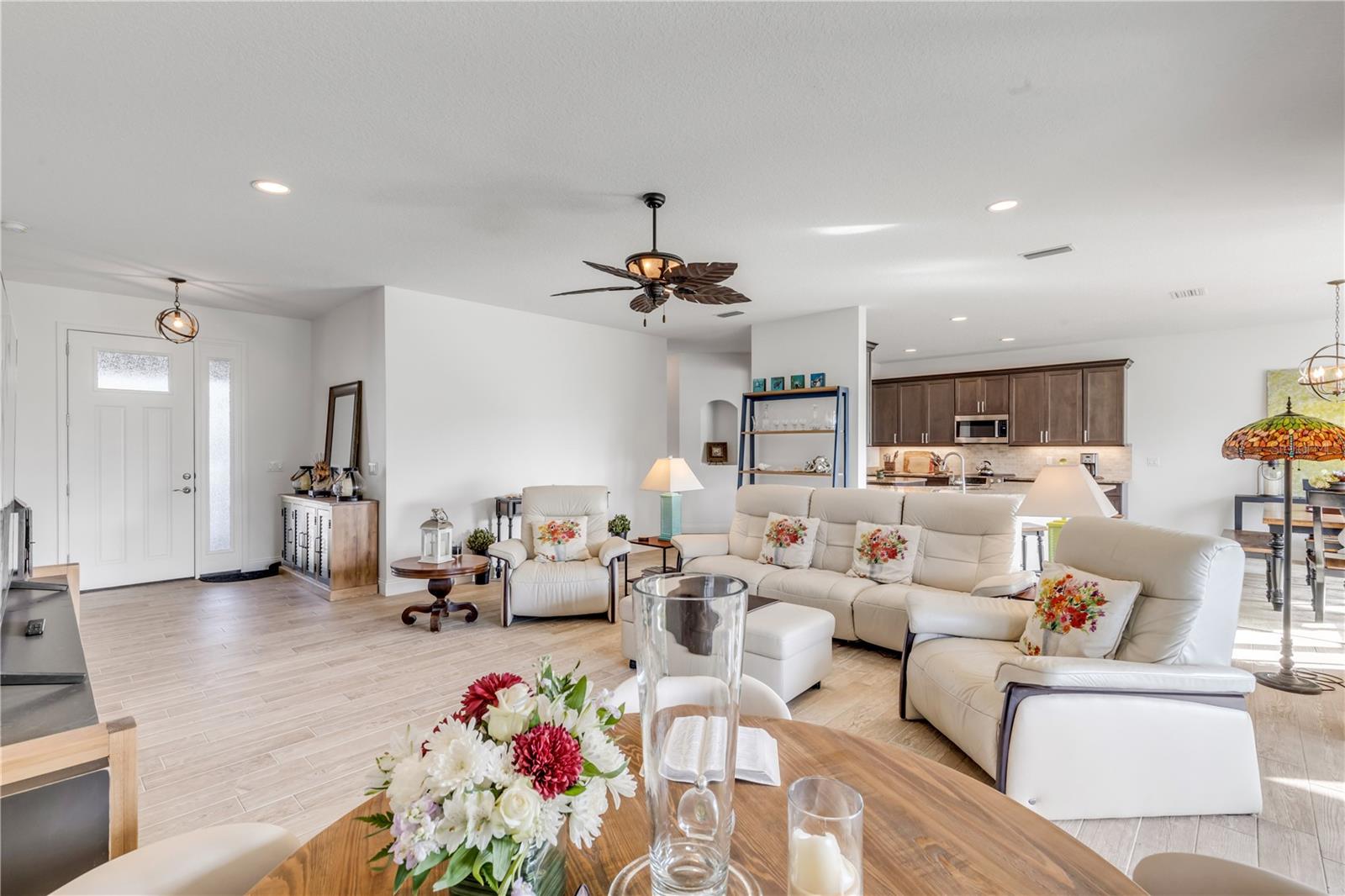 Image 11 of 84 For 3304 Modena Way