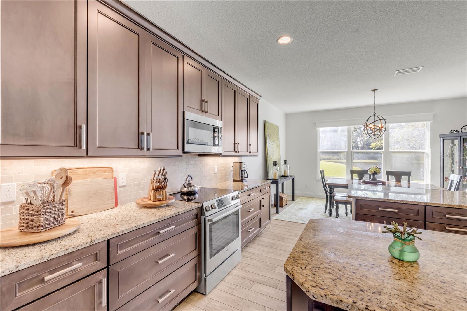 Image 16 of 84 For 3304 Modena Way