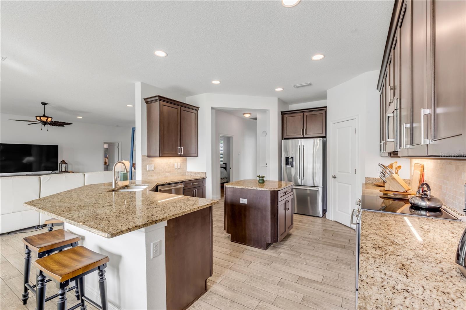 Image 17 of 84 For 3304 Modena Way