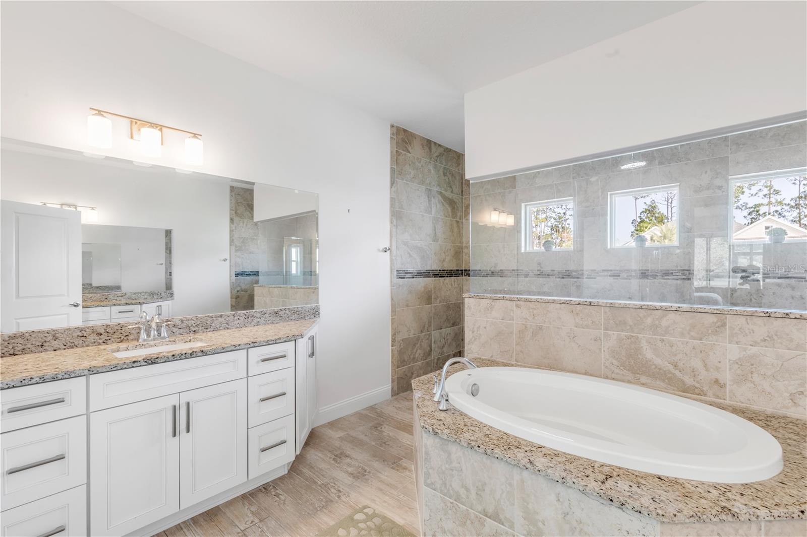 Image 30 of 84 For 3304 Modena Way