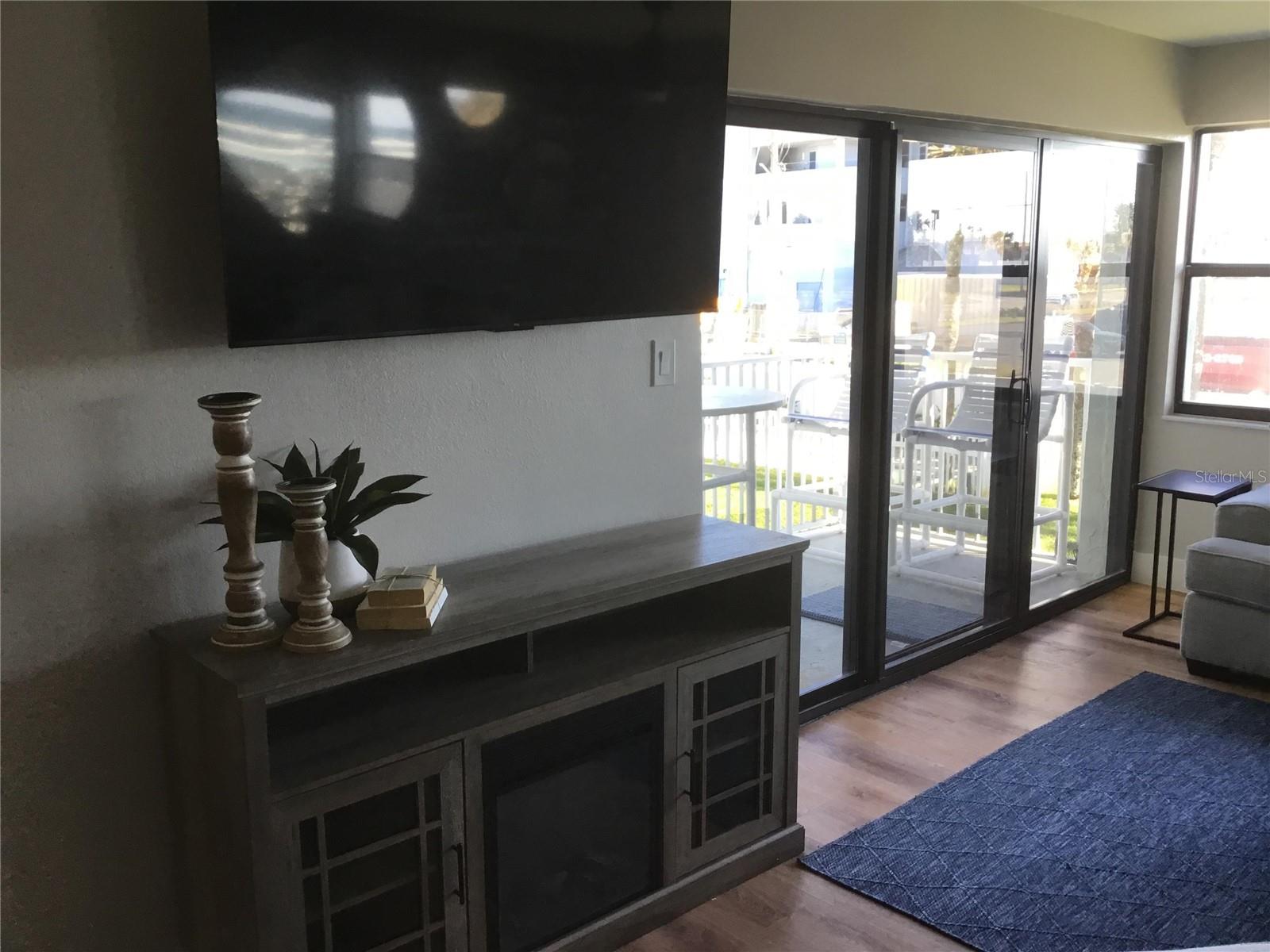 Image 2 of 11 For 1571 Atlantic Avenue 204