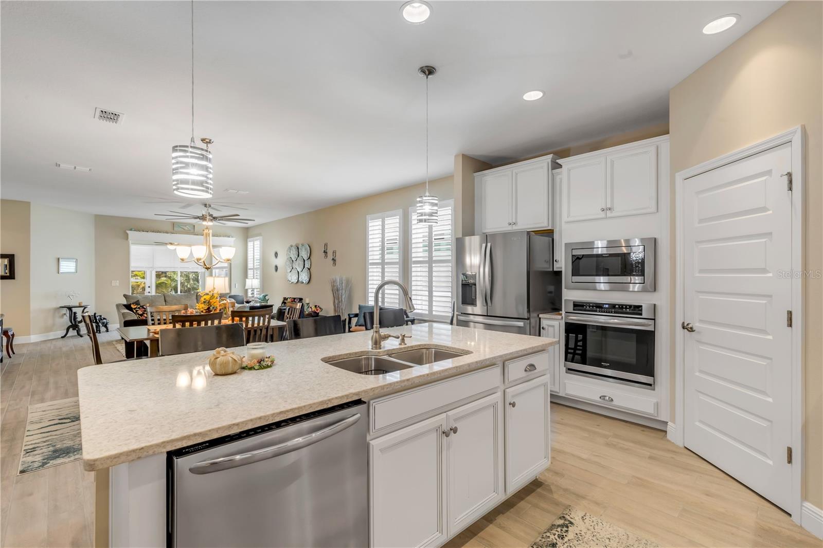 Image 19 of 91 For 206 Venetian Palms Boulevard