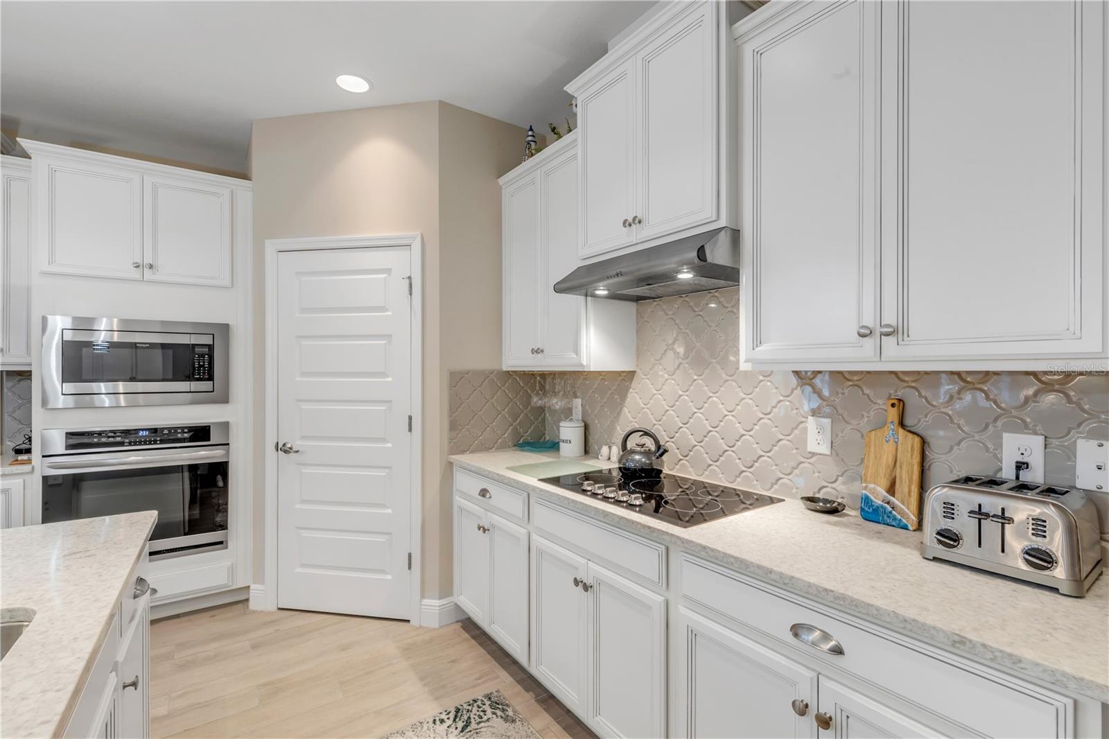 Image 20 of 91 For 206 Venetian Palms Boulevard